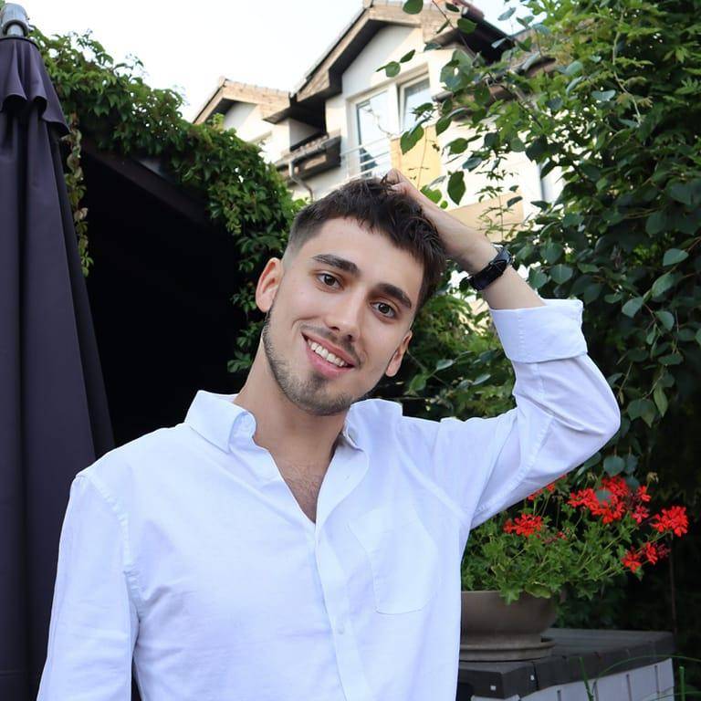 KACPER SZYDŁOWSKI