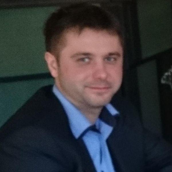 KRZYSZTOF DIBOWSKI