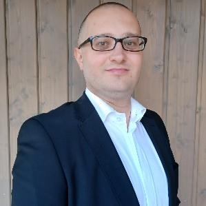 Kamil Para