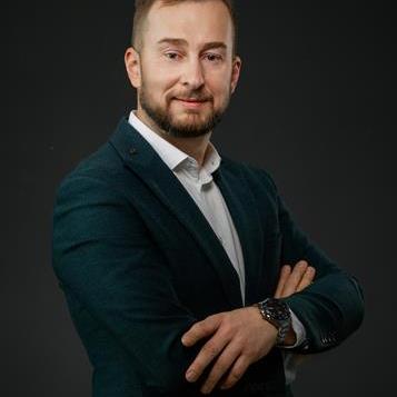 MARIUSZ PĘCHERZ